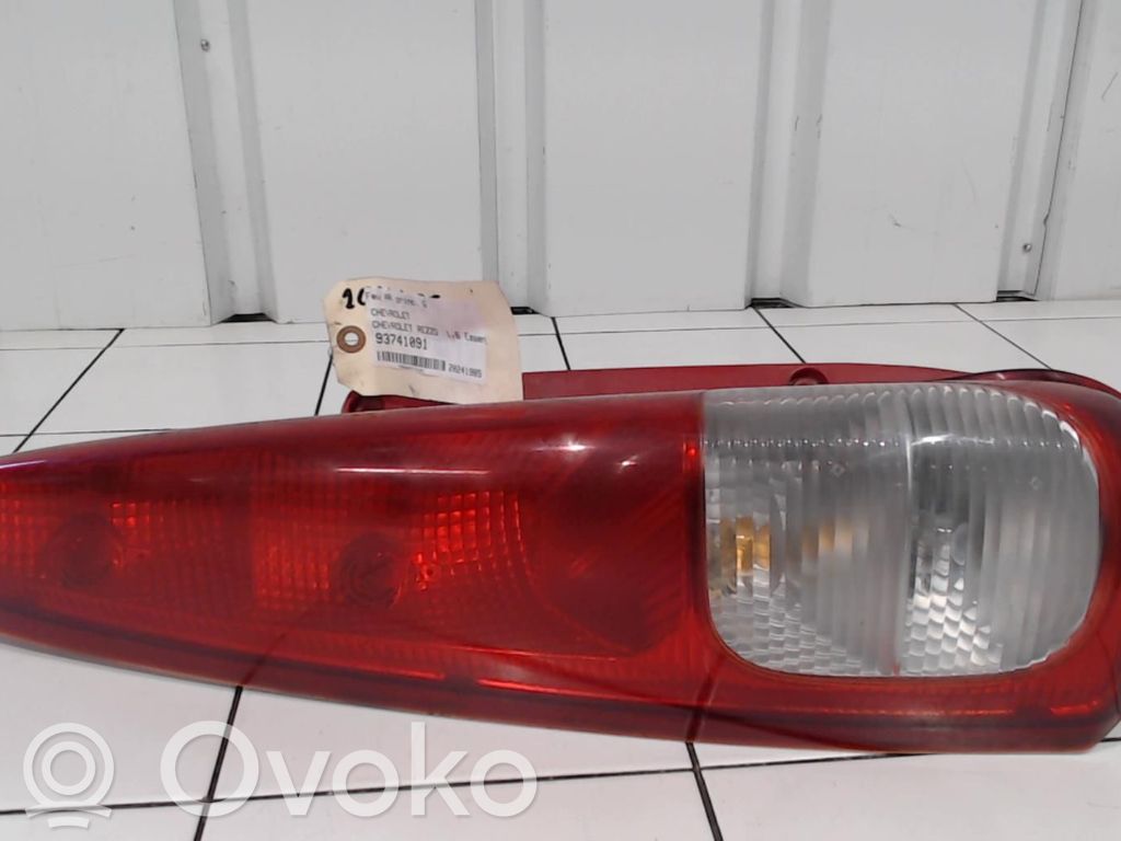 Chevrolet Rezzo Lampă spate în caroserie 