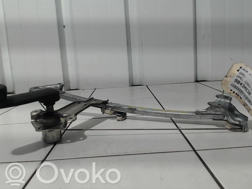 Opel Corsa C Regulador manual de la ventanilla trasera 