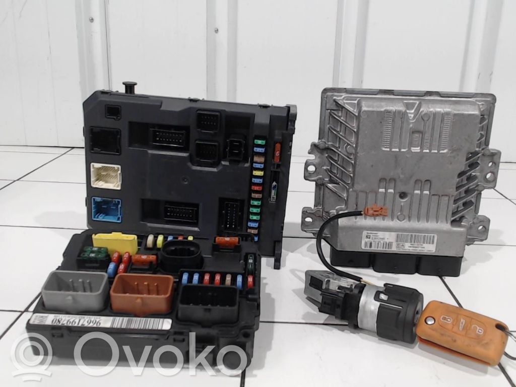Peugeot 207 CC Engine ECU kit and lock set 