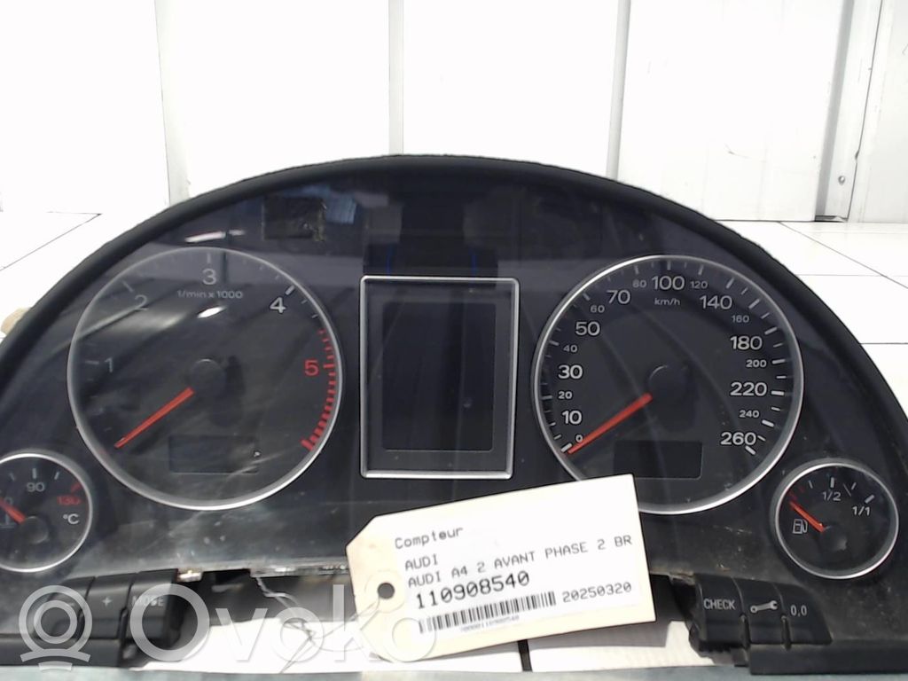 Audi A4 S4 B7 8E 8H Licznik / Prędkościomierz 