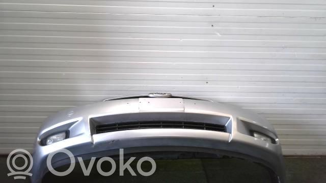 KIA Carnival Parachoques delantero 