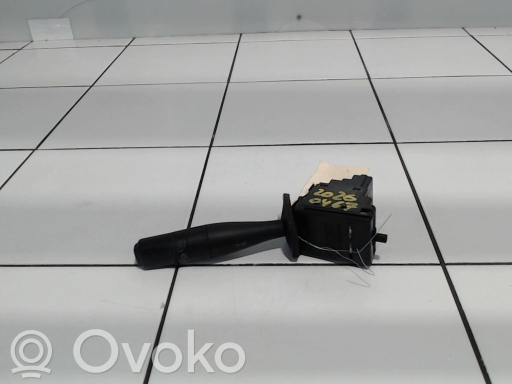 Citroen Berlingo Manetă semnalizator 