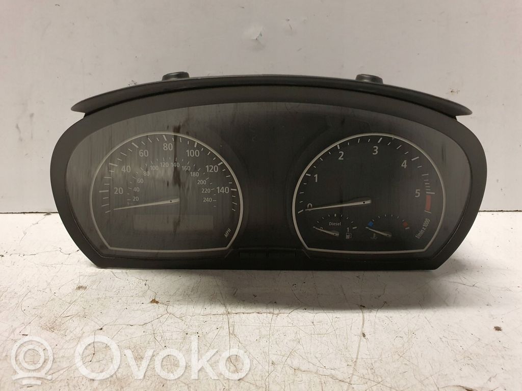 BMW X3 E83 Speedometer (instrument cluster) 