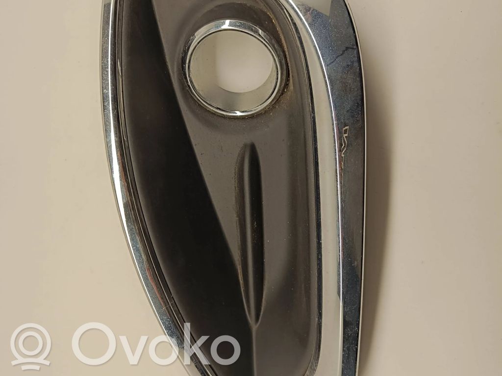 Chrysler Pacifica Etusumuvalon ritilä 