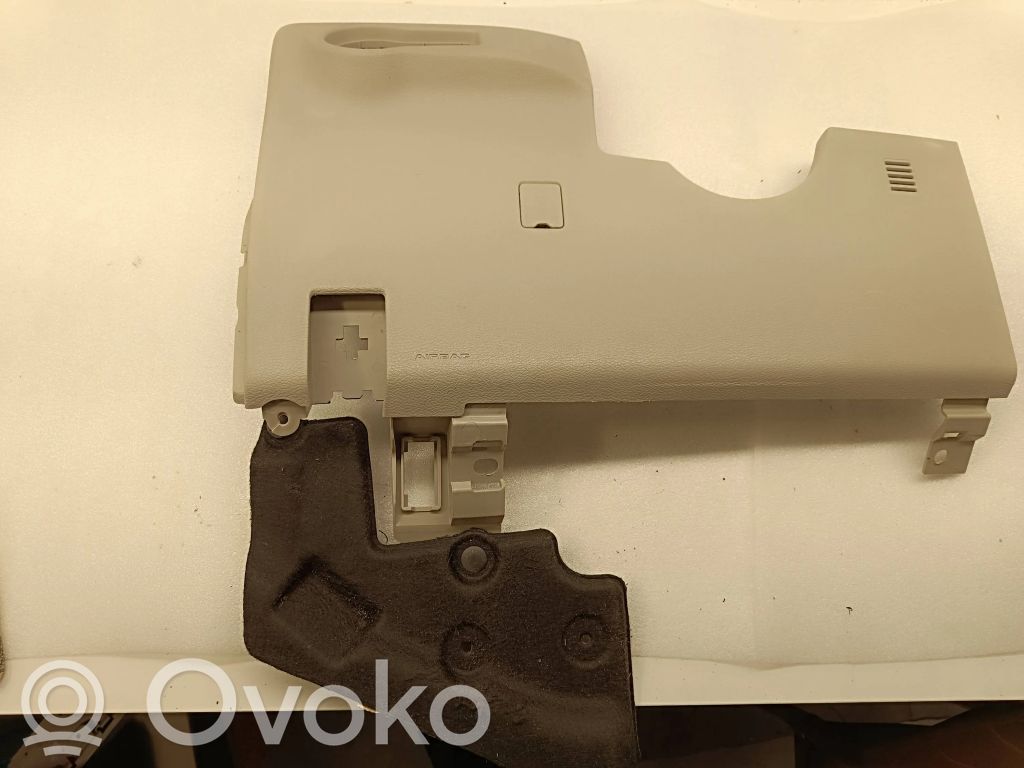 Chrysler Pacifica Dashboard lower bottom trim panel 