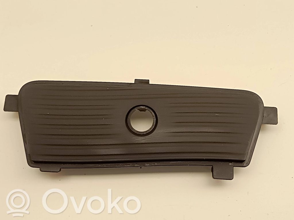 Dashboard trim   5VT74TRMAA,5094267,3051738,31868AH