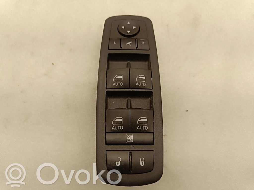 Chrysler Pacifica Electric window control switch 