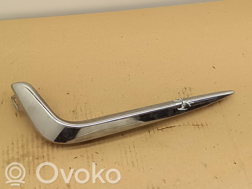 Chrysler Pacifica Priešrūkinio žibinto apdaila/ grotelės 
