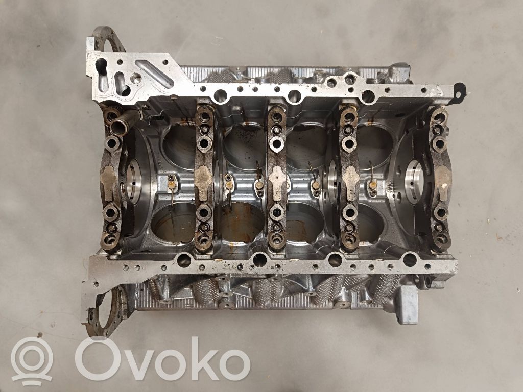 BMW 6 F06 Gran coupe Engine block 