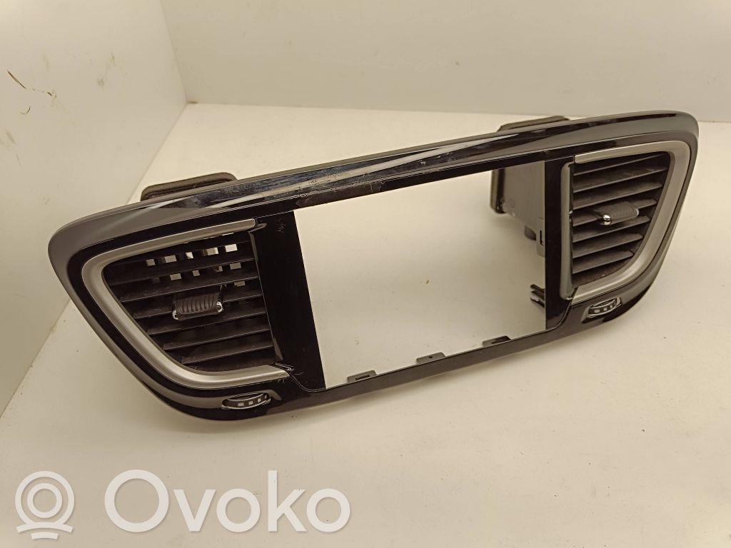 Chrysler Pacifica Dysze / Kratki środkowego nawiewu deski rozdzielczej 