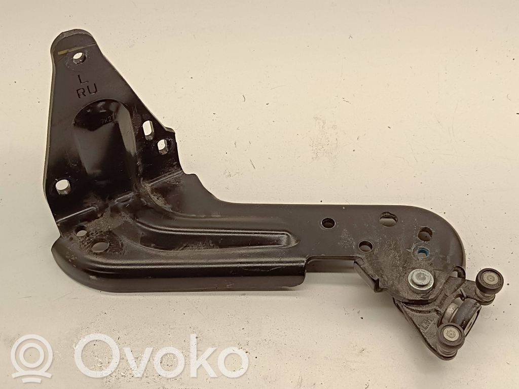 Chrysler Pacifica Sliding door upper roller guide/hinge 