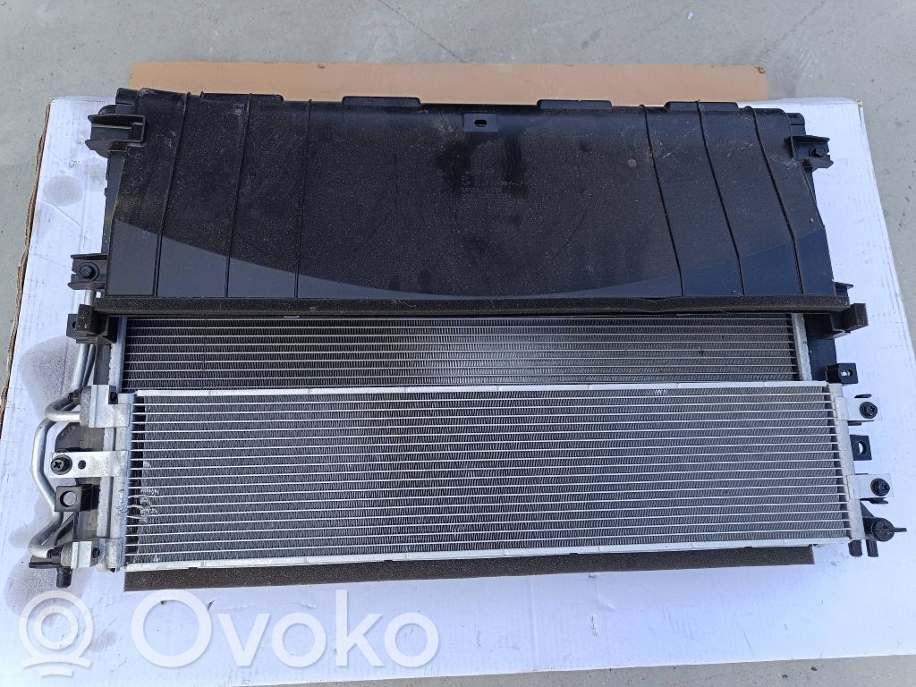 KIA EV6 Pas przedni 