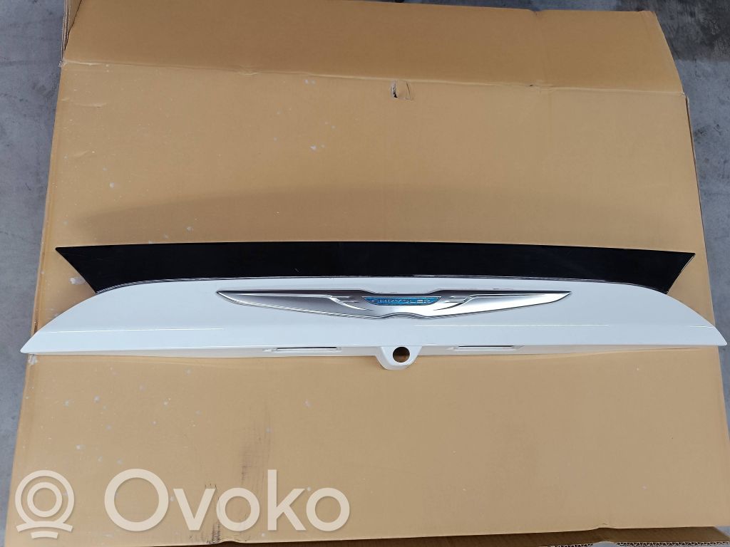 Chrysler Pacifica Éclairage de plaque d'immatriculation 