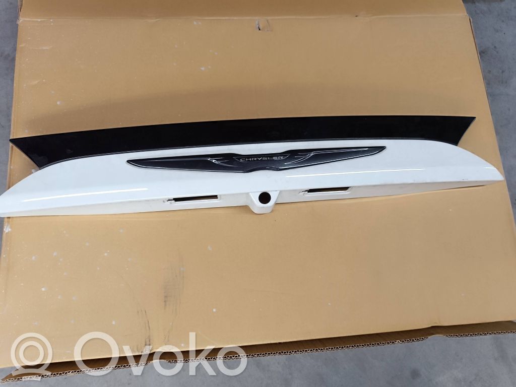 Chrysler Pacifica Éclairage de plaque d'immatriculation 