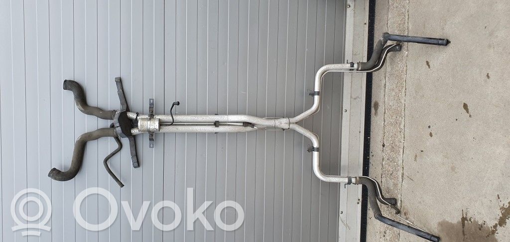 Engine coolant pipe/hose