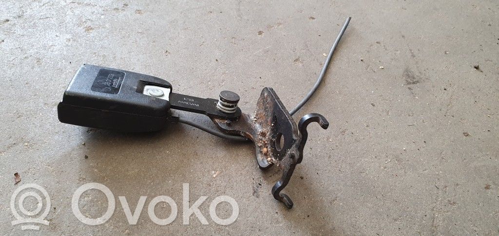 Renault Megane III Takaistuimen turvavyön solki 