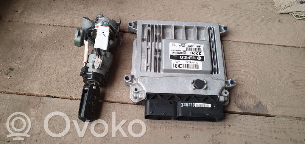 Hyundai i20 (PB PBT) Engine control unit/module 