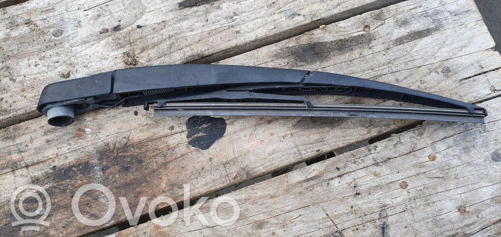 Aizmugurējā loga tīrītājs   76740S6DE110M2,80D12977B