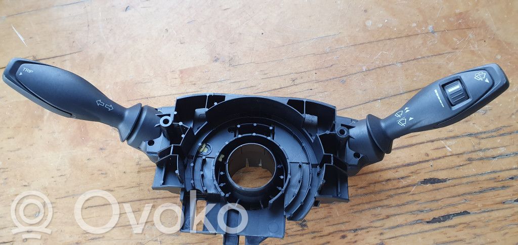 Indicator stalk   8A6T13335BC,8A6T13N064BE,8A6T17A553