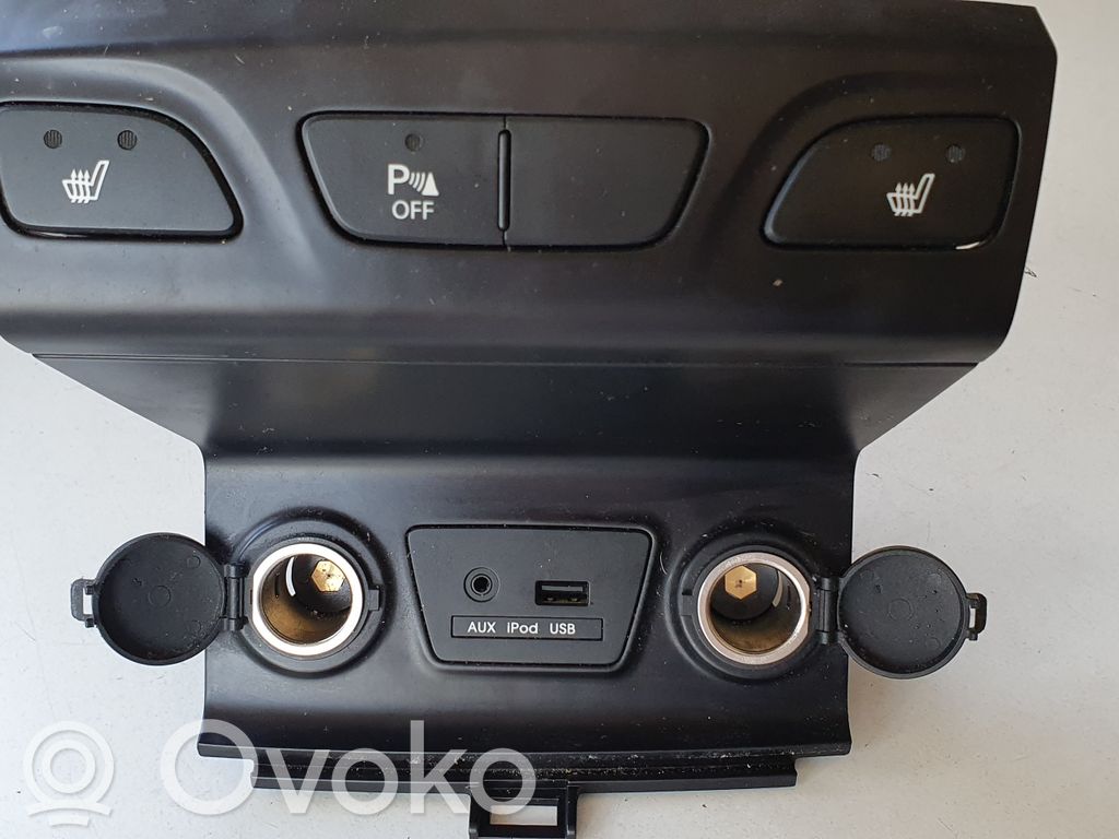 Mechero del coche   846202Y900,933102Y800,961102S000