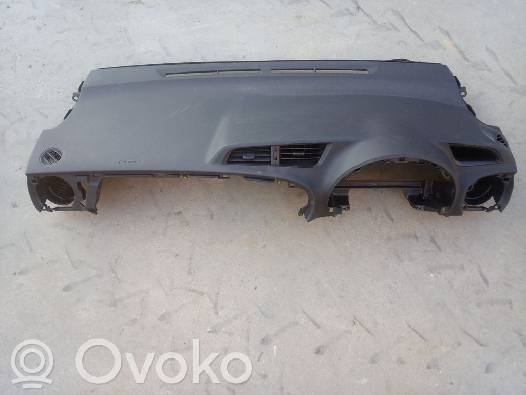 Toyota Yaris Dashboard 