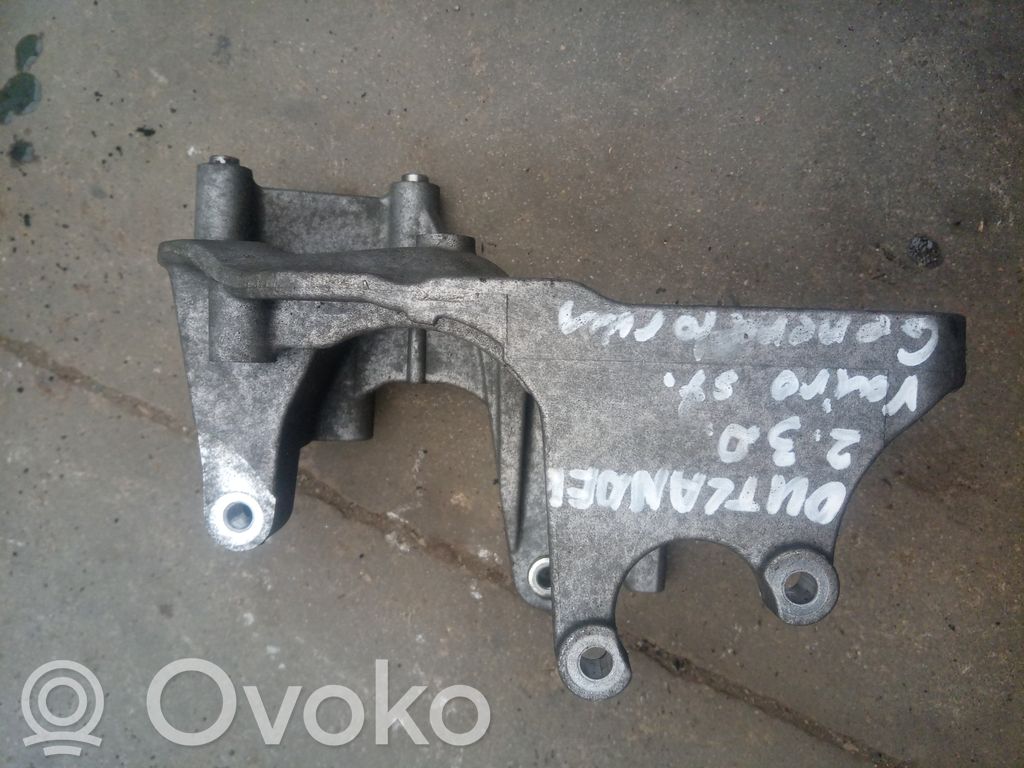 Soporte del alternador   4450A179