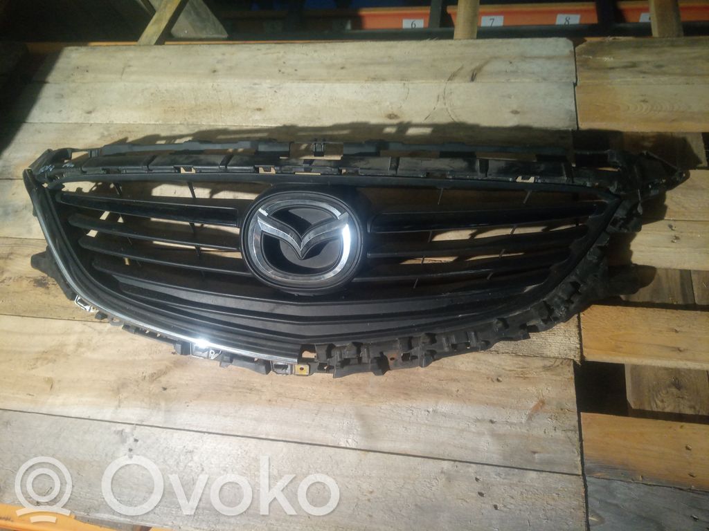 Front bumper upper radiator grill   GHP950712