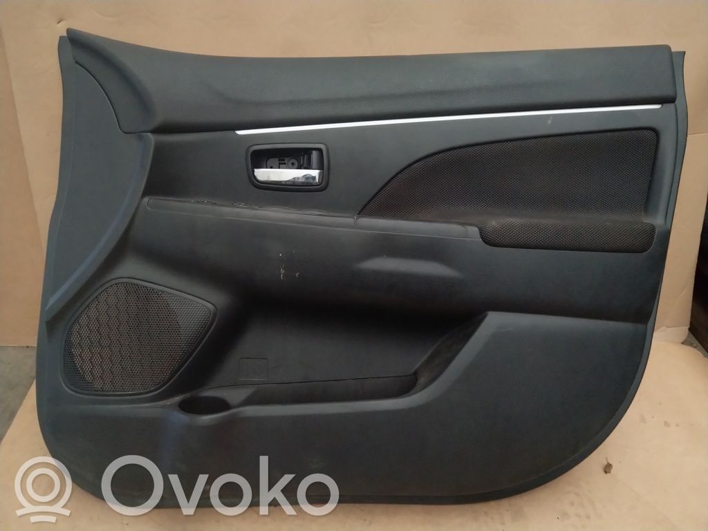 Mitsubishi ASX Boczki / Poszycie drzwi przednich 