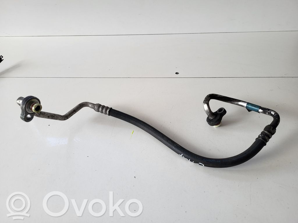 Ilmastointilaitteen putki (A/C)   AV6119N601AE