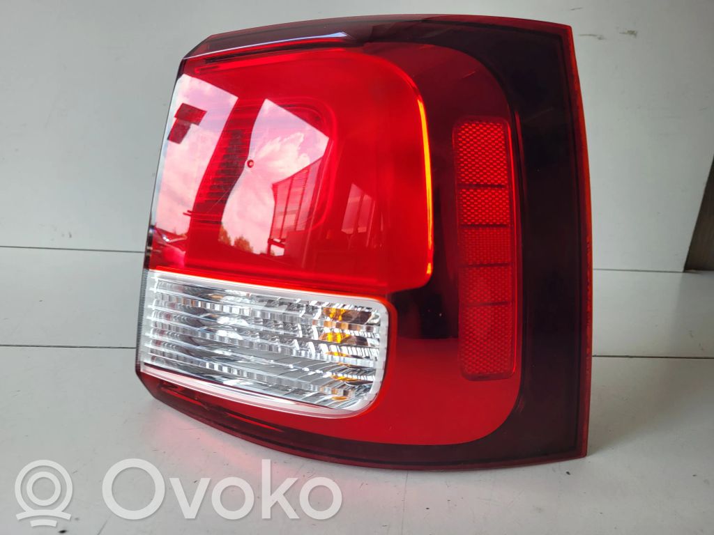 Rear/tail lights   924022P520