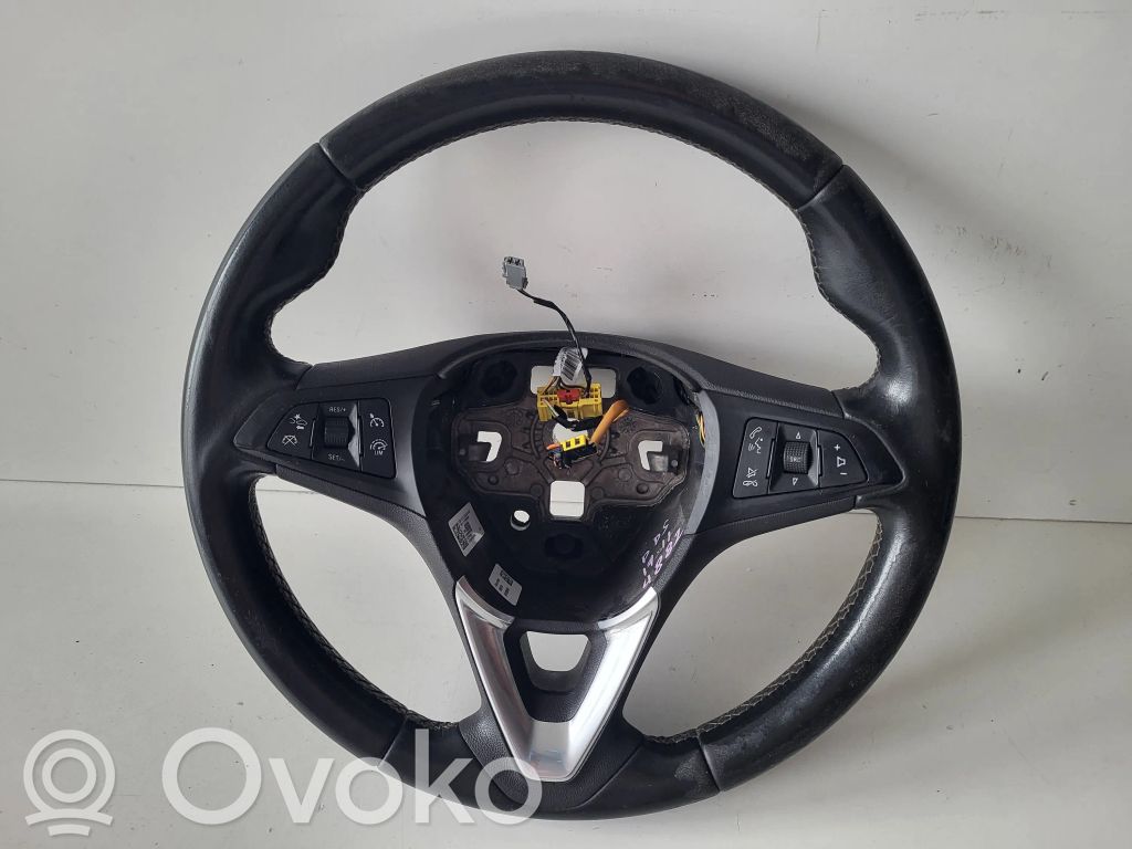 Ohjauspyörä   39096088