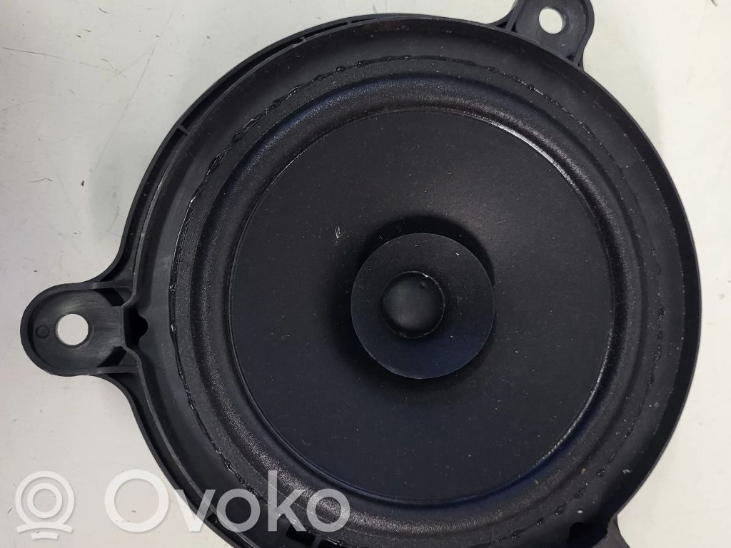Altavoz de la puerta trasera   66960KA085