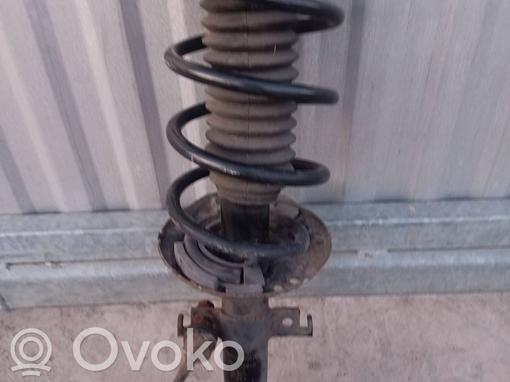Nissan X-Trail T32 Front shock absorber/damper 