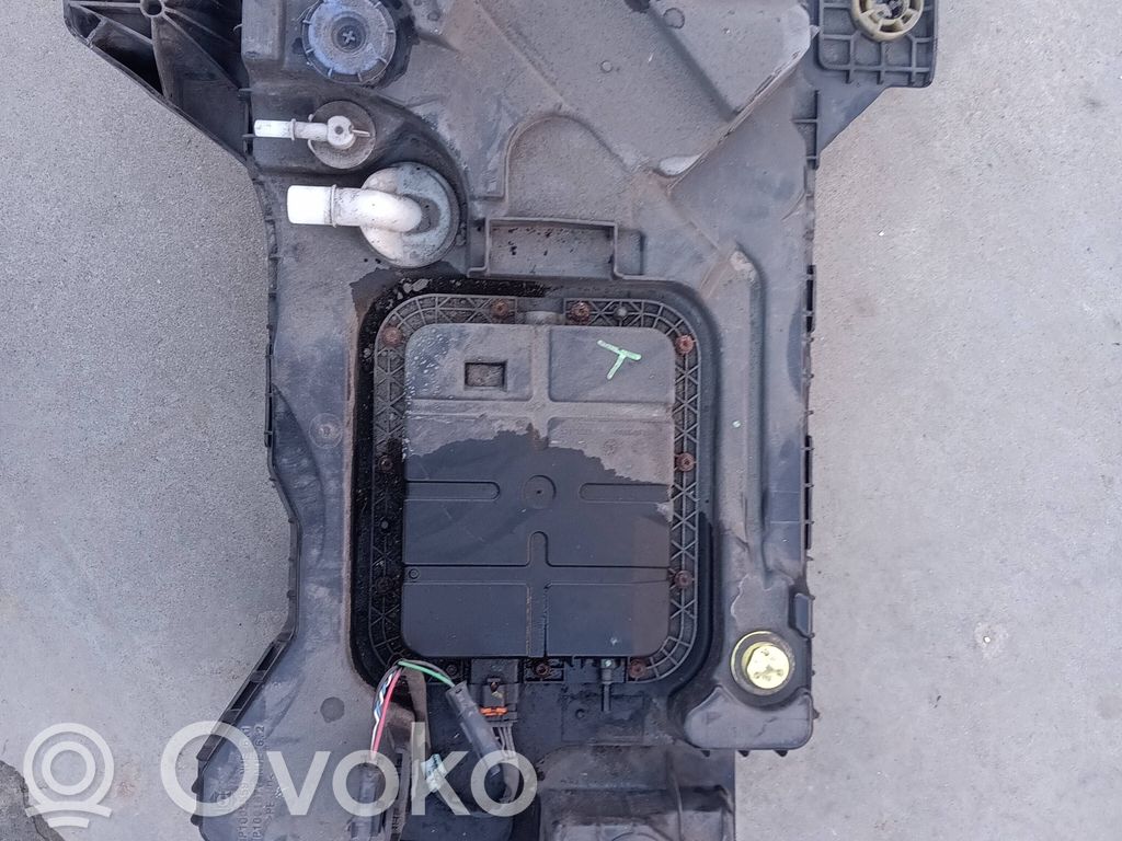 Opel Grandland X AdBlue liquid reservoir 