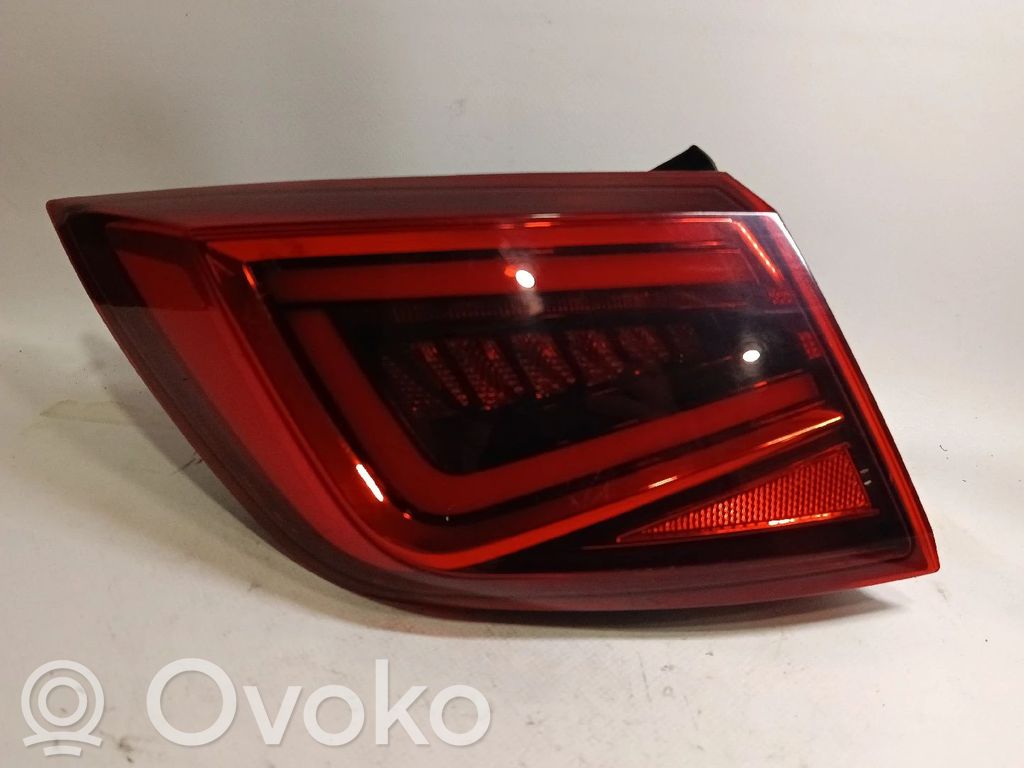 Seat Leon (5F) Takaluukun takavalot 