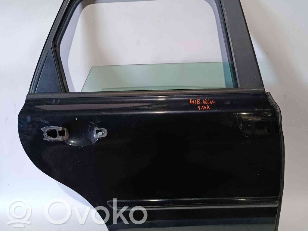 Rear door