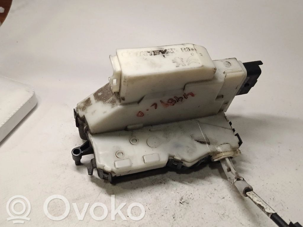 Sliding door lock   PSA221720,16943541