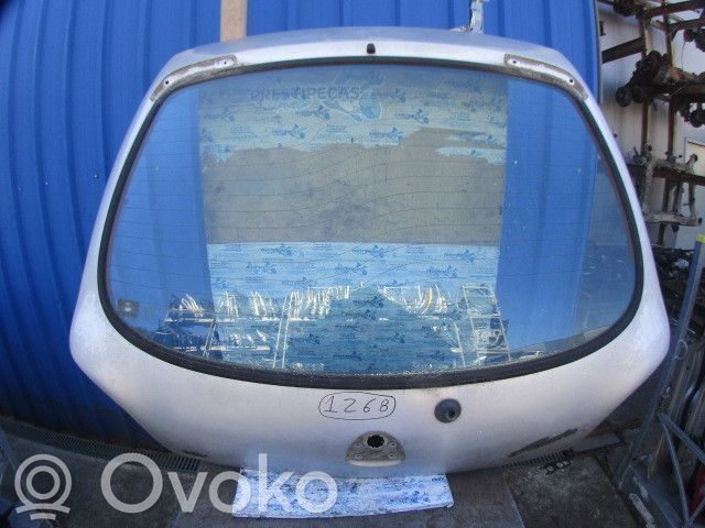 Tylna klapa bagażnika   MALA1268