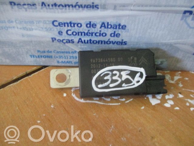 Antenas pastiprinātājs   9673844580