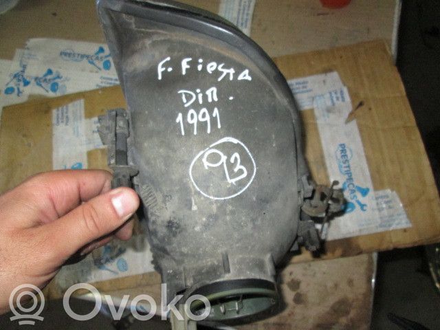 Ford Fiesta Phare frontale 
