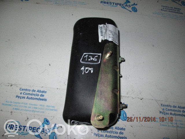 Istuimen turvatyyny   1X43611D32AD,DRT