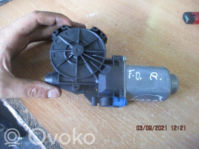 Renault Modus Front door window regulator motor 