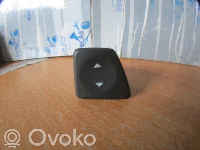 Fiat 500 Electric window control switch 