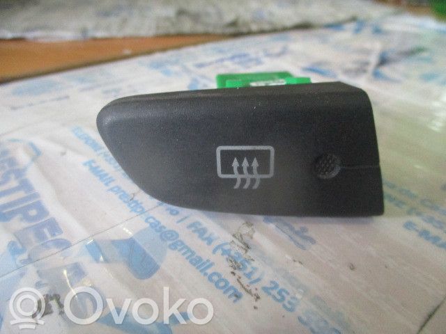 Citroen C1 Windscreen/window heater switch 