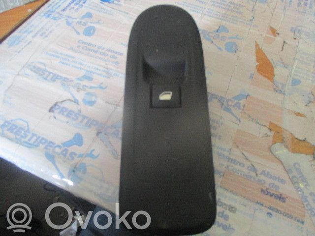 Electric window control switch   98012512XT