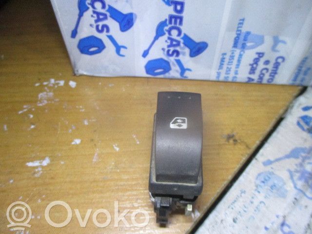 Electric window control switch   26488,3P