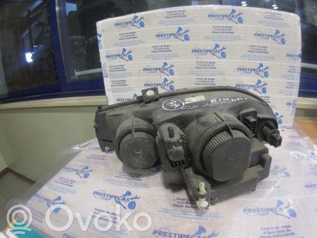 Scheinwerfer   38425748