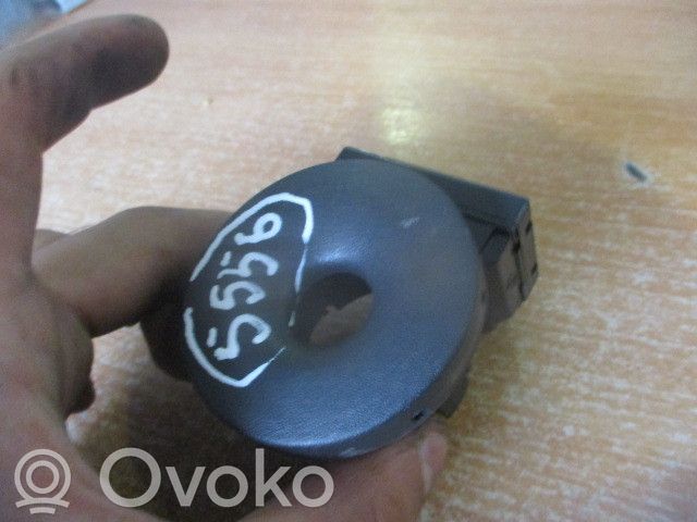 Relé de bloqueo de encendido   8200214173G,3P