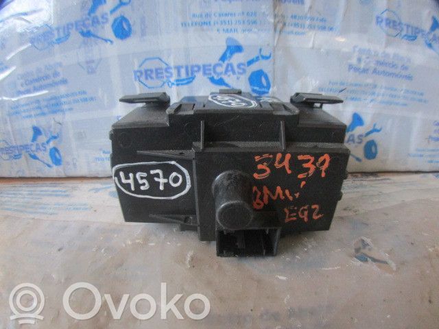 Light switch   916941601