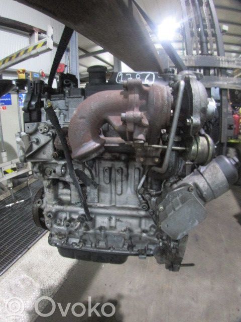 Двигатель   8HZ,INJECAOBOSCH